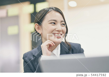 ビジネス 女性 ビジネス 女性 54417592