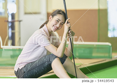 ゴルフ　ゴルフスクール　女性 54419543