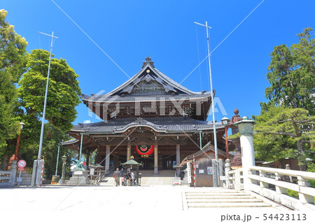 【愛知県】晴天下の豊川稲荷　本殿 54423113