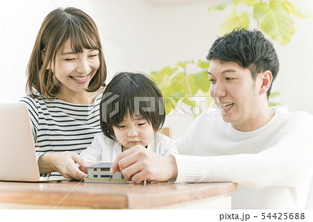 マイホーム 不動産 家族 マイホーム 不動産 家族 54425688