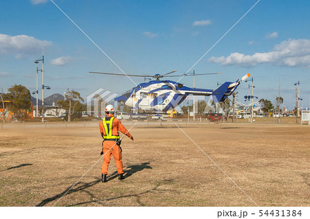 ヘリコプター救急搬送 54431384