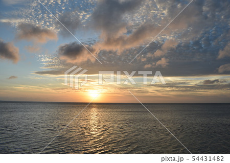 沖縄の夕景 54431482