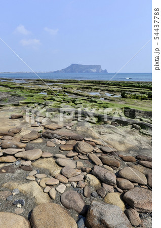 城山日出峰 光打撃海岸 西帰浦市 54437788