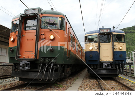 湘南色と横須賀色 湘南色と横須賀色 54444848