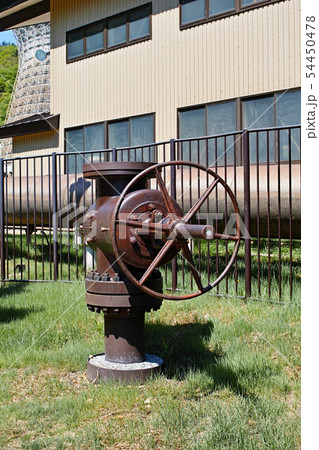 【岩手県】松川地熱発電所 松川2号井の主弁（日本で最初に運転を開始した商用地熱発電所） 54450478