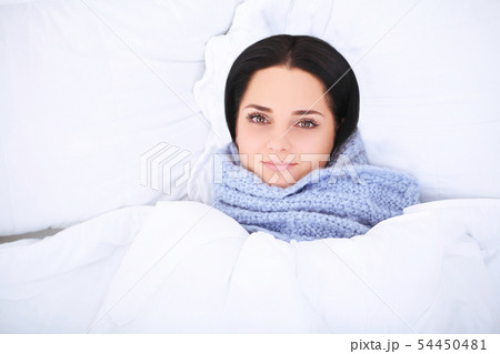 Beautiful woman lying and sleep on the snowy bed Beautiful woman lying and sleep on the snowy bed 54450481
