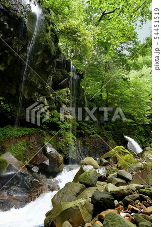 那須塩原スッカン沢の渓谷と仁三郎の滝 那須塩原スッカン沢の渓谷と仁三郎の滝 54451519
