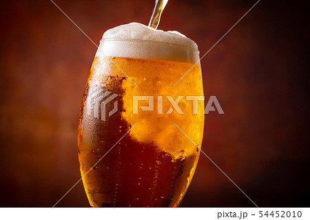 ビールで乾杯 ビールで乾杯 54452010