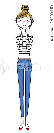 若い女性　ママ　照れる 54455185