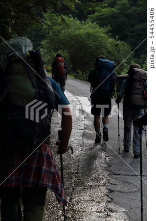 登山者 54455406