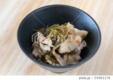 豚肉ときざみ昆布の炒め煮 豚肉ときざみ昆布の炒め煮 54463170
