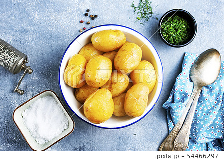 boiled potato 54466297