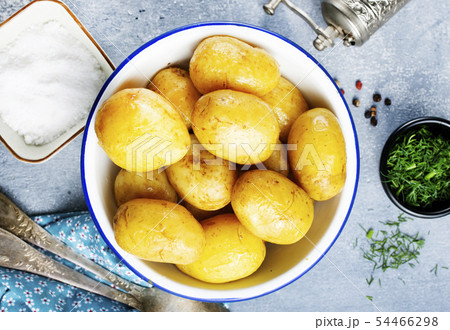 boiled potato 54466298