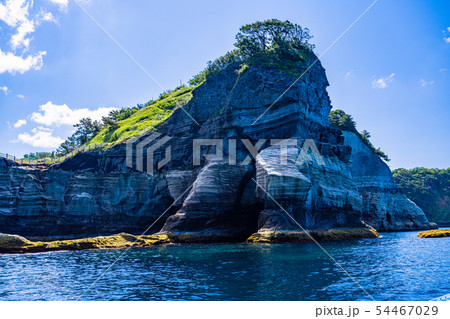 （静岡県）堂ヶ島・洞窟巡り　船上から見る堂ヶ島 54467029