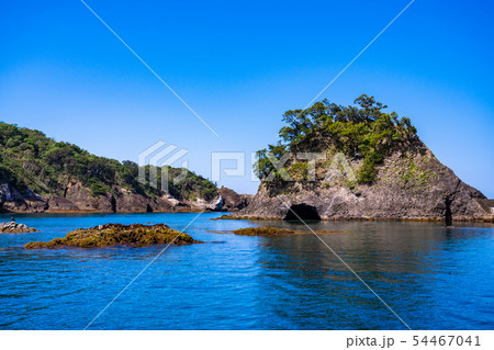 （静岡県）堂ヶ島・洞窟巡り　船上から見る堂ヶ島 54467041