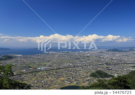 讃岐平野と瀬戸大橋、塩飽諸島 54470725