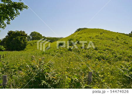 埼玉古墳群にある鉄砲山古墳(前方後円墳) 埼玉古墳群にある鉄砲山古墳(前方後円墳) 54474026