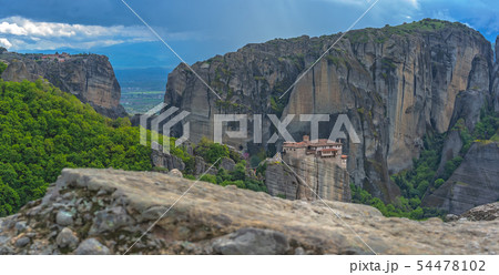 Roussanou monastery in Meteora valley Roussanou monastery in Meteora valley 54478102