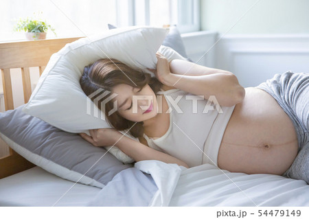 Portrait of beautiful pregnant woman 050 Portrait of beautiful pregnant woman 050 54479149