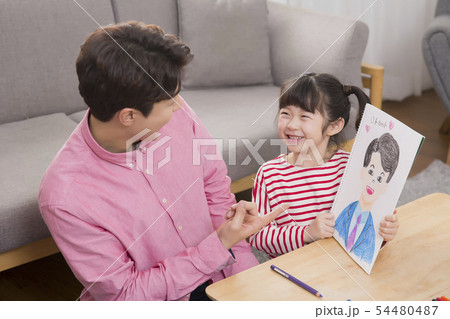 Parenting, childhood and family life concept photo 153 54480487