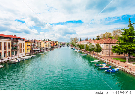 Peschiera del Garda town, Italy Peschiera del Garda town, Italy 54494014