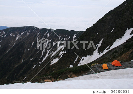 南アルプス　白峰三山テント縦走　北岳肩ノ小屋テント場と北岳バットレス 54500652