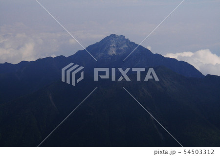 南アルプス 白峰三山テント縦走 北岳山頂からの風景 甲斐駒ヶ岳遠景 南アルプス 白峰三山テント縦走 北岳山頂からの風景 甲斐駒ヶ岳遠景 54503312