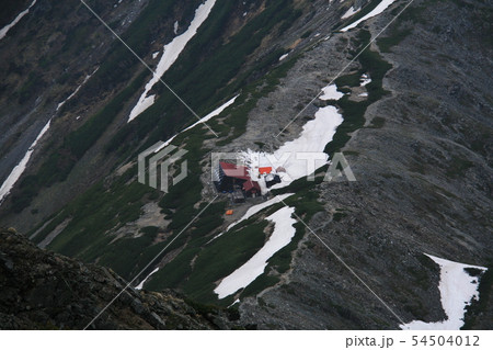 南アルプス　白峰三山テント縦走　北岳山頂からの風景　北岳山荘遠景 54504012