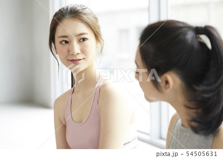 女性 スポーツウェア 女性 スポーツウェア 54505631