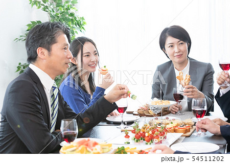 パーティー　乾杯 54511202