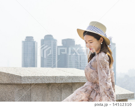 モデル 美人 ファッション 54512310