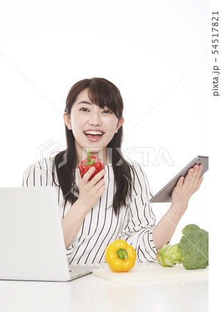 女性　主婦 54517821