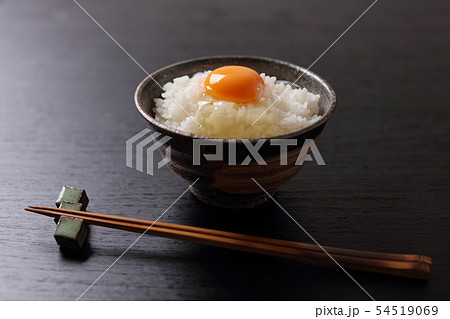 卵かけごはん - 黒背景 54519069