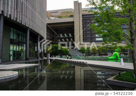 大阪駅前・早朝のうめきた広場の風景 大阪駅前・早朝のうめきた広場の風景 54522230