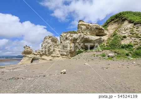くぐり岩・乙部町 54524139