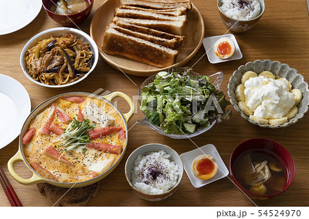 焼きそばパンの食卓 54524970