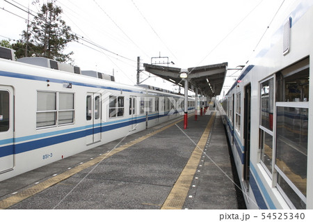 ［TI31］渡瀬駅：列車交換する東武佐野線800系・850系 54525340