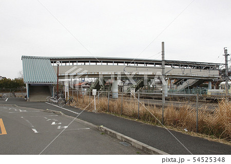 両毛線　岩宿駅南側にて 54525348