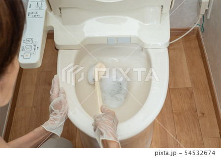 トイレ掃除 トイレ掃除 54532674