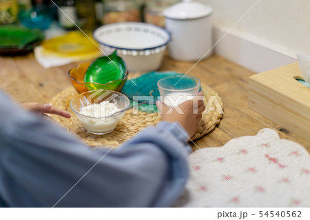 a girl of ten a girl of ten 54540562