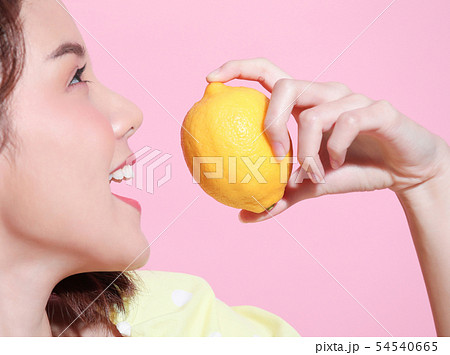 女性　ビューティー 54540665