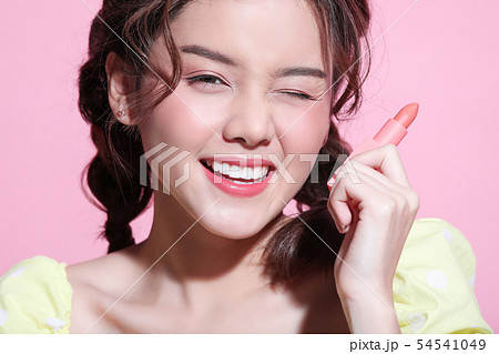 女性　ビューティー 54541049