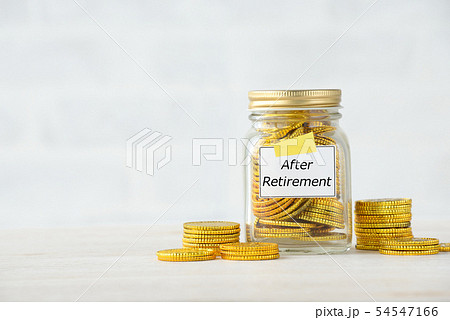 退職後の資金の準備 退職後の資金の準備 54547166