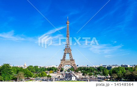 世界遺産 パリのセーヌ河岸 エッフェル塔の写真素材