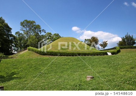 奈良県　明日香村　高松塚古墳 54548610