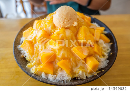 famous Taiwanese snacks of mango shaved ice famous Taiwanese snacks of mango shaved ice 54549022
