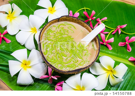 traditional thai dessert (Lot Chong) 54550788