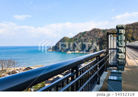 余部鉄橋 空の駅より日本海を望む 余部鉄橋 空の駅より日本海を望む 54552319