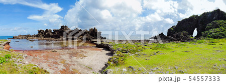 久米島のパワースポット「ミーフガー」　久米島（沖縄県）の観光名所や絶景ポイント 54557333