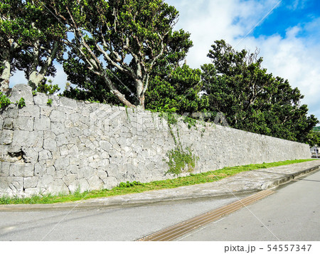 琉球王朝時代の旧仲里間切蔵元跡石牆　久米島（沖縄県）の観光名所や絶景ポイント 54557347